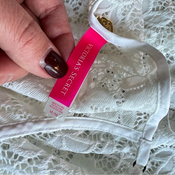 Victoria’s Secret Swim High-Low Lace Coverup - Picture 4 of 9